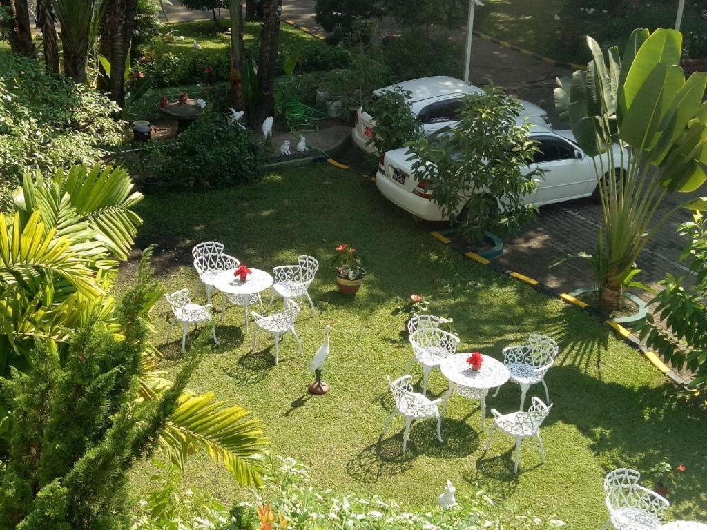 Yuzana Garden Hotel Yangon Exterior photo